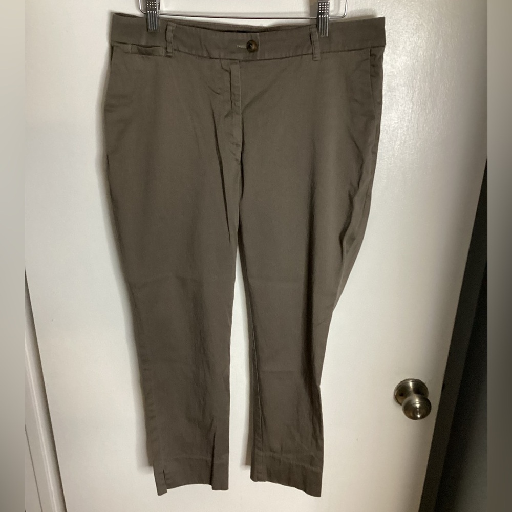 NWOT H&M Tan Capris 10